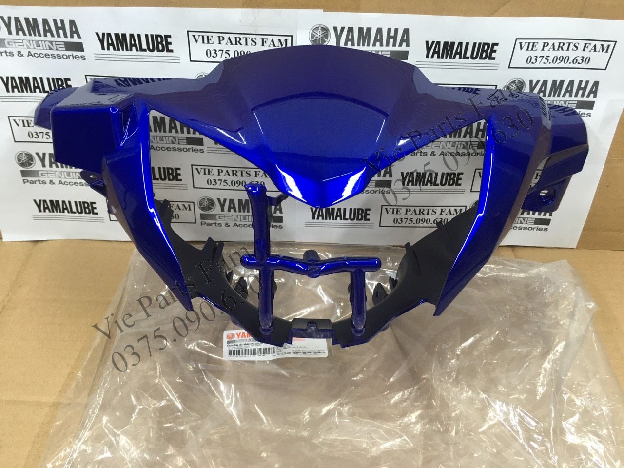 Ốp đầu trước Exciter 135 (2011-2014) côn tay xanh GP, Chính hiệu Yamaha Motor VN