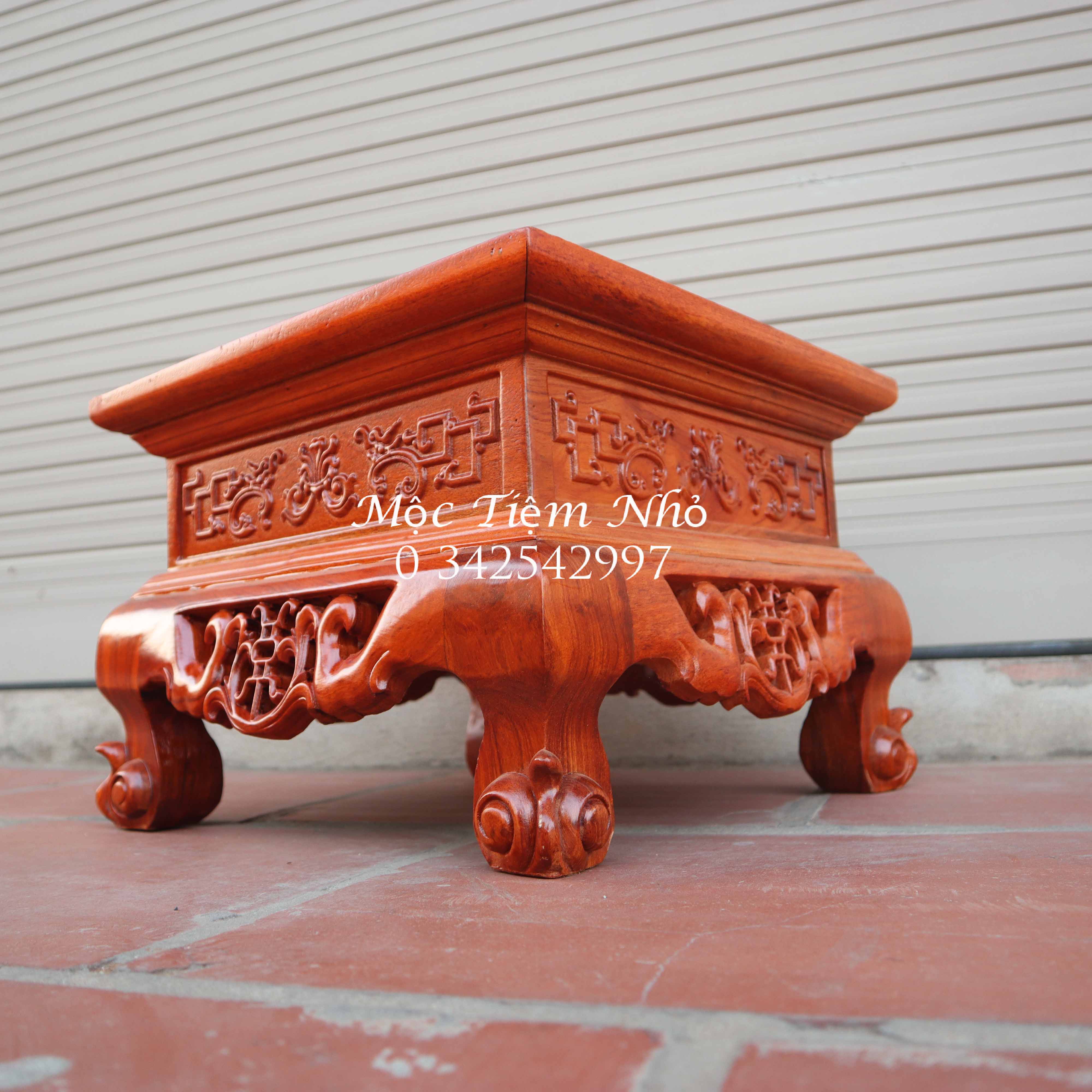 Đôn chân chiện hoa lá tât lọng gỗ hương vuông cao 25cm
