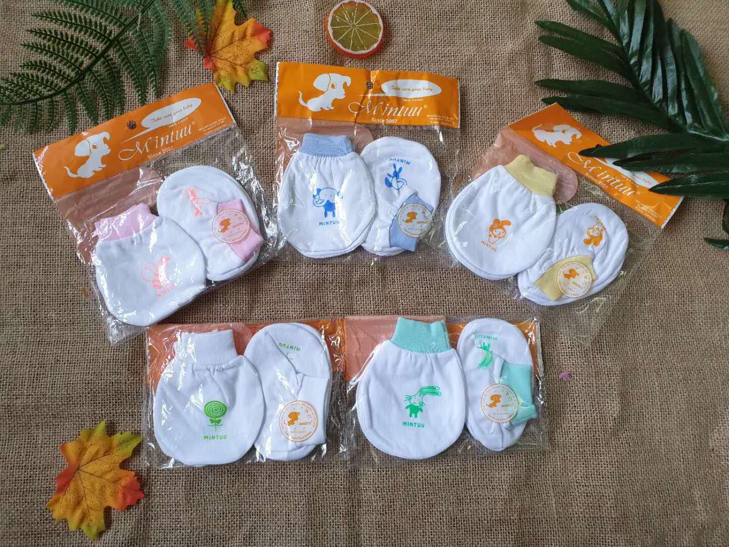 combo 2 set bao tay bao chân bo trắng Mintuu