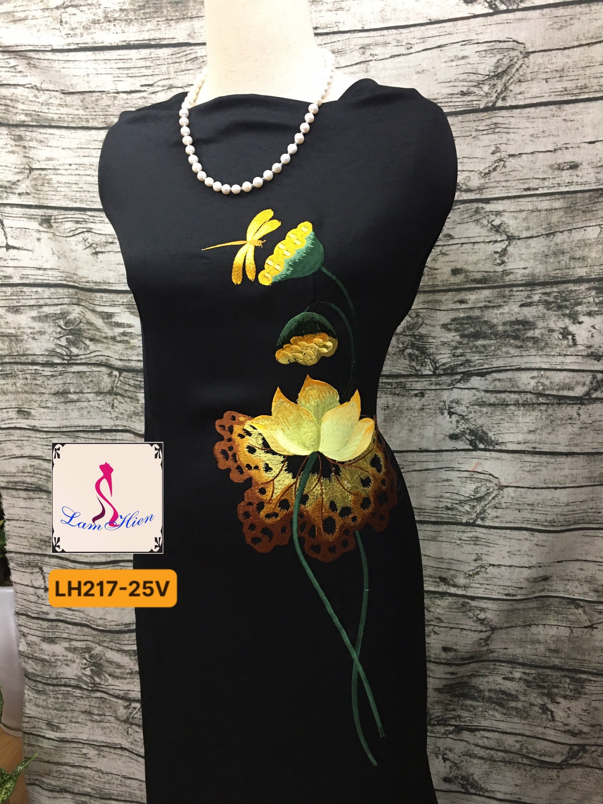 Vải áo dài lụa tây thi bông thêu LH217