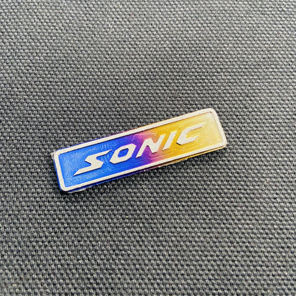[HCM]TEM DÁN TRANG TRÍ XEDÁN XE TITAN LOGO CHỮ XE SONIC TITAN 3D (ĐẲNG CẤP DÂN CHƠI XE)