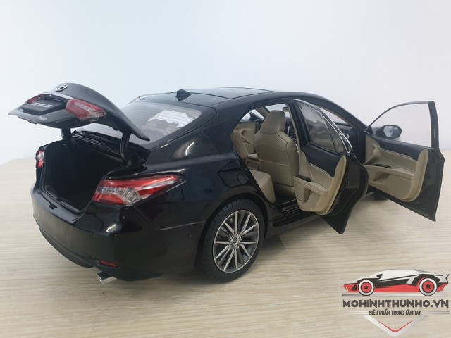[HCM]Xe mô hình Toyota Camry tỉ lệ 1:18