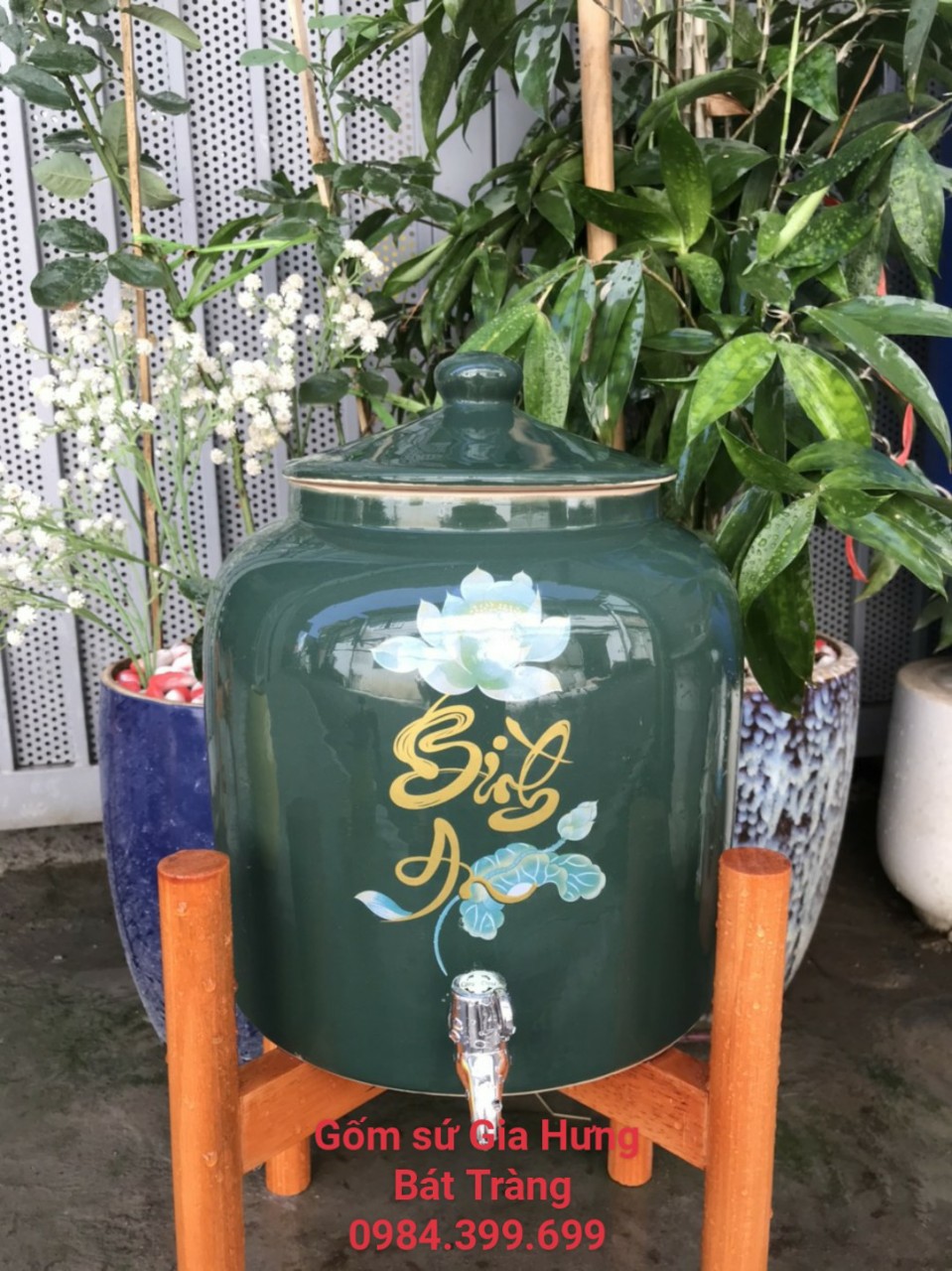 Bình đựng nước gốm sứ tráng men mầu xanh lục bảo