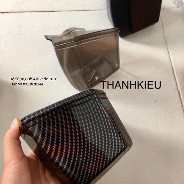 Hộc Đựng Đồ AirBlade 2020 Carbon