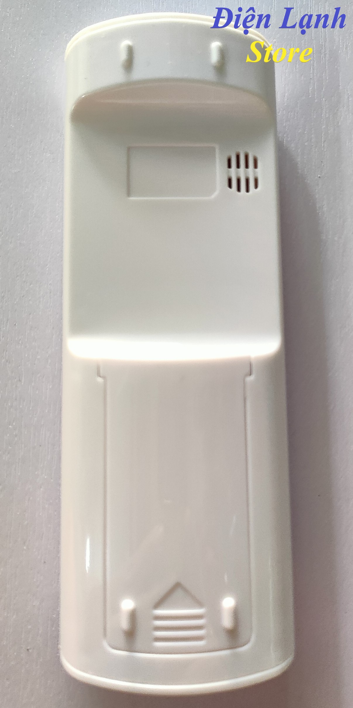 Remote máy lạnh fujiaire 2 chiều. (Tặng kèm cặp pin).