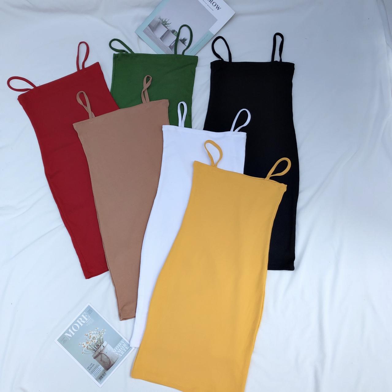 Đầm body hai dây vải lụa ulzzang