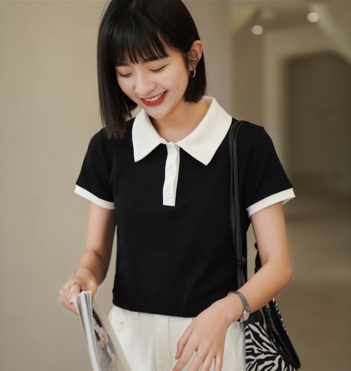 Áo thun nữ cổ phối màu đen trắng
