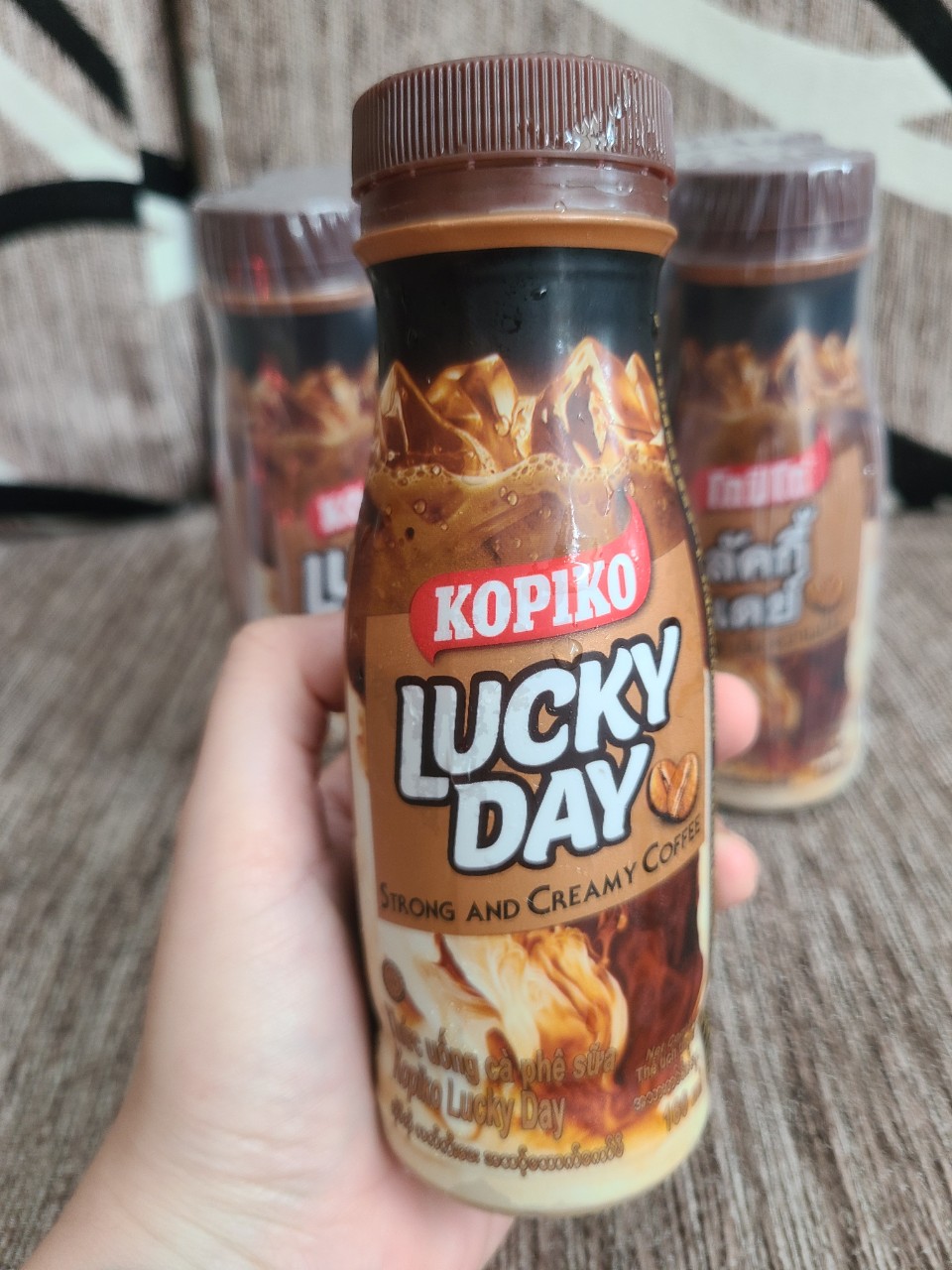 CÀ PHÊ SỮA KOPIKO LUCKY DAY 180ml
