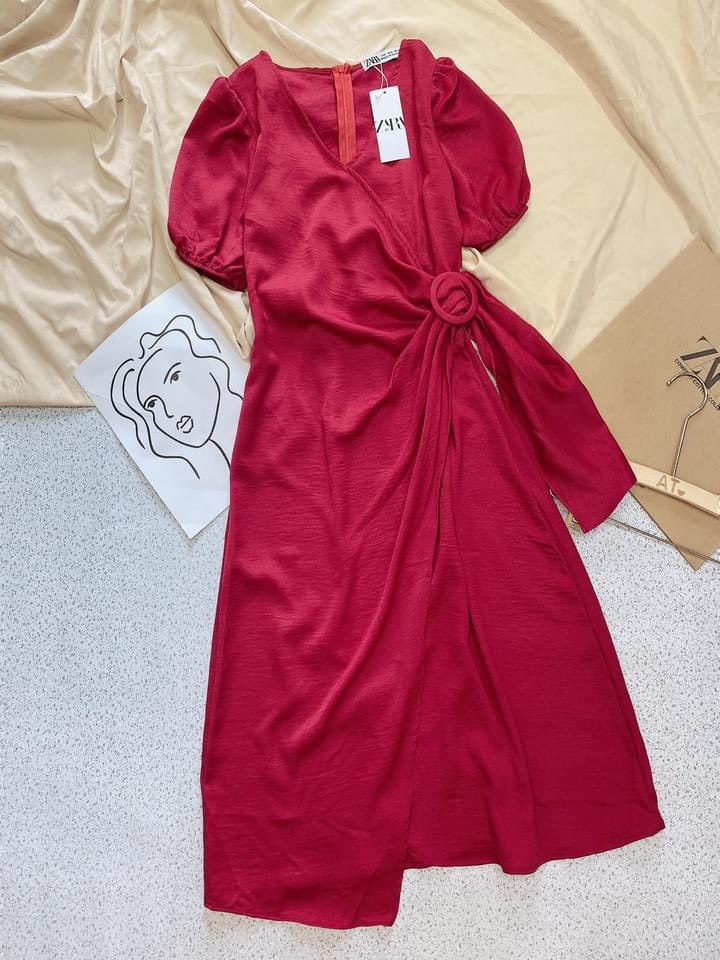 Váy maxi lụa kèm đai