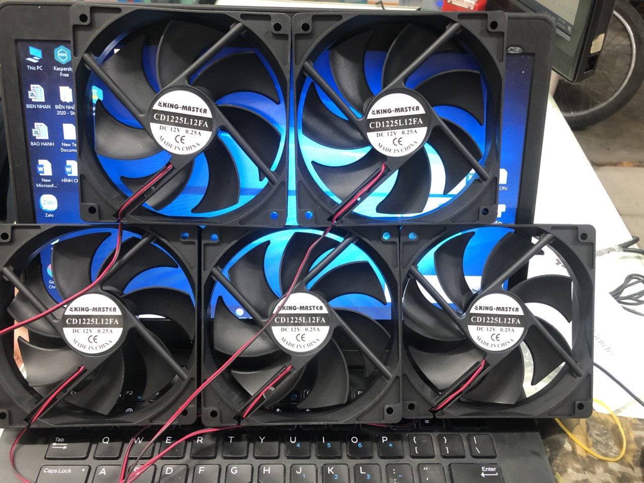 Fan Case 12CM - Làm Mát Thùng CPU - Màu đen
