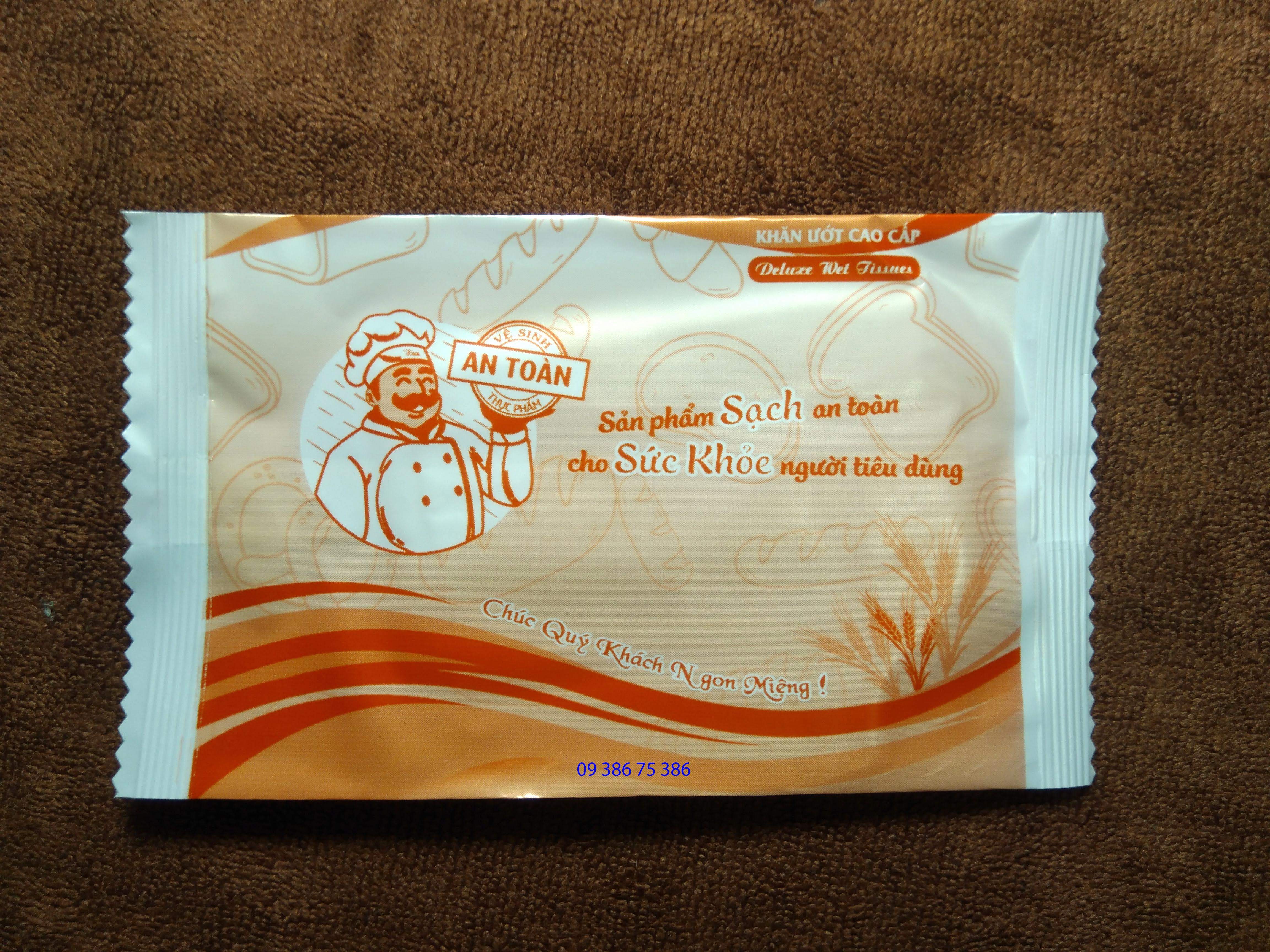 [HCM]Combo 100 Khăn lạnh dành cho xe Bánh Mì lò Bánh Mì