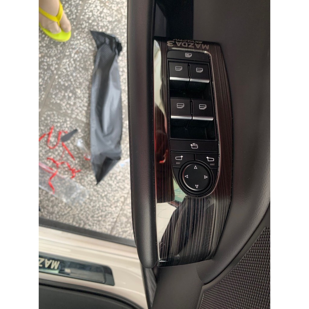 Bộ ốp nội thất TITAN cho xe MAZDA 3 2017-2020