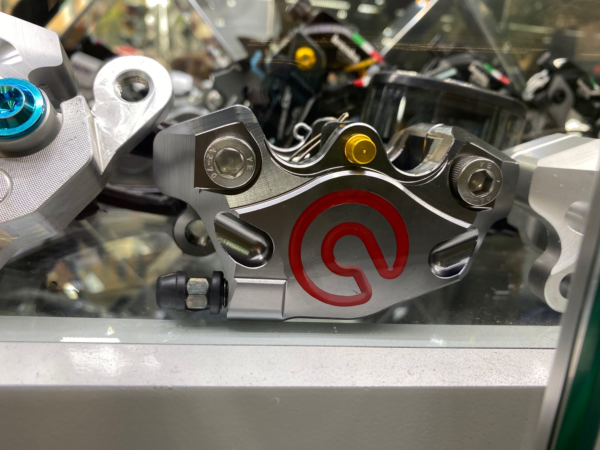 [HCM]Heo dầu brembo cnc cho nhiều loại xe