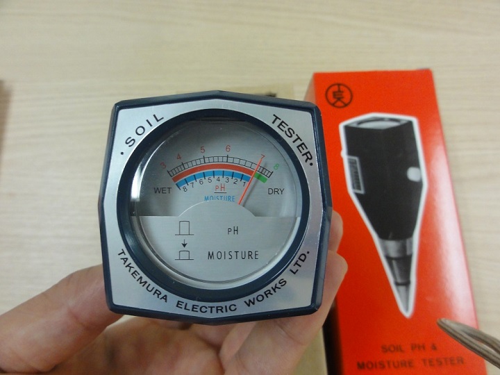 Máy đo pH và độ ẩm đất Takemura DM-15