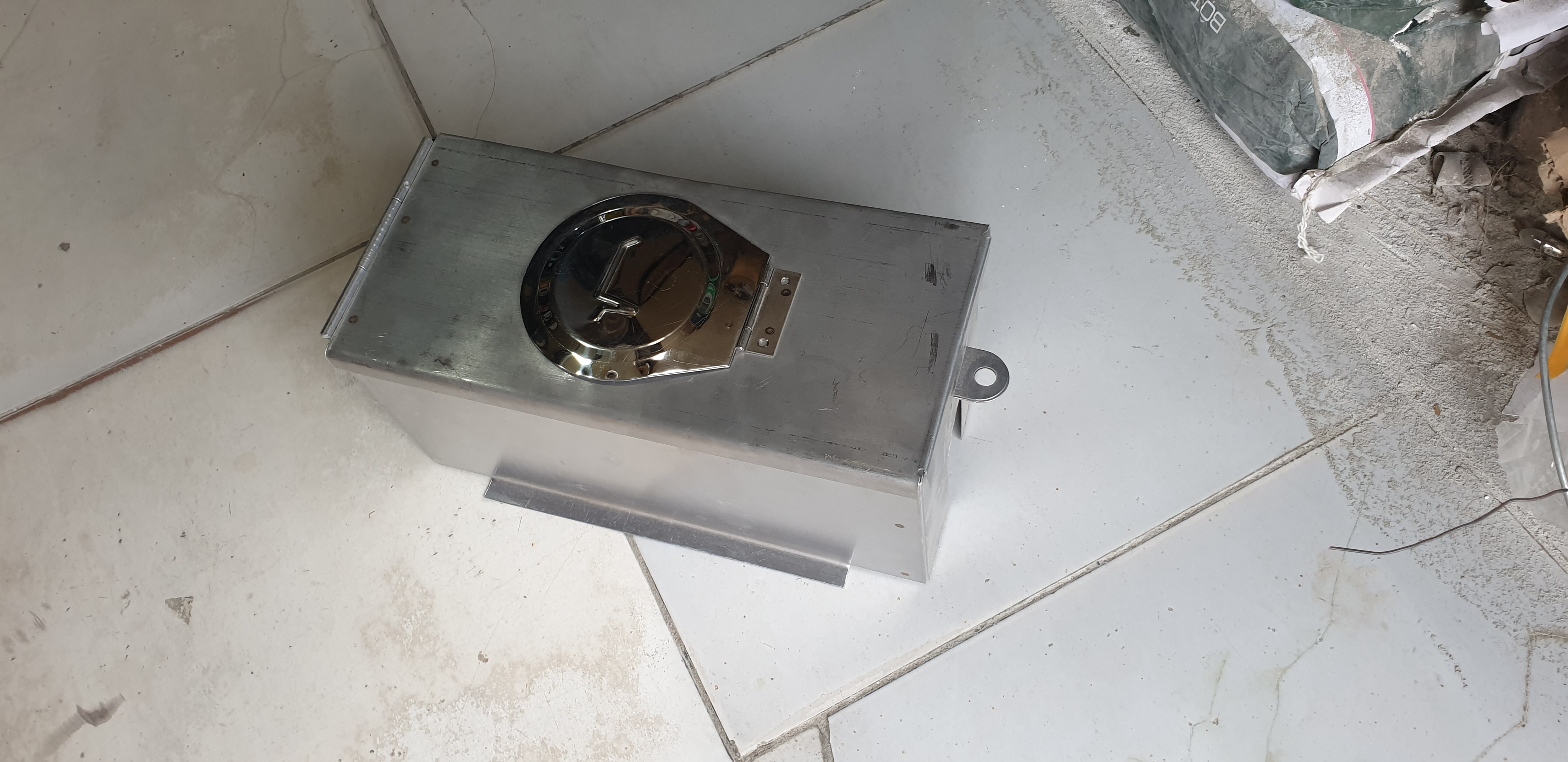 Hộp bảo vệ đồng hồ nước