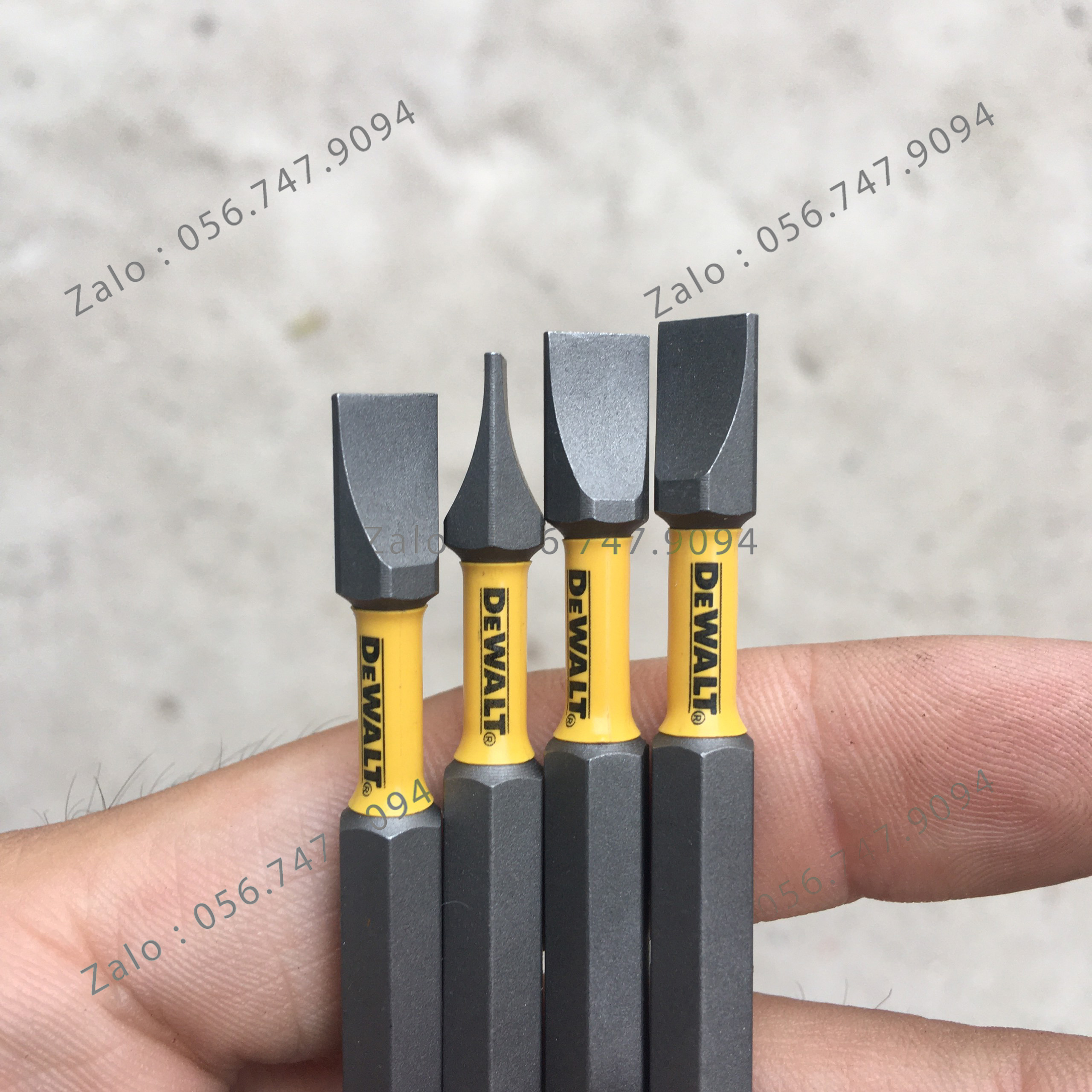 [1 Cái]Mũi Vít Dẹp DEWALT SL8 Dài 90mm