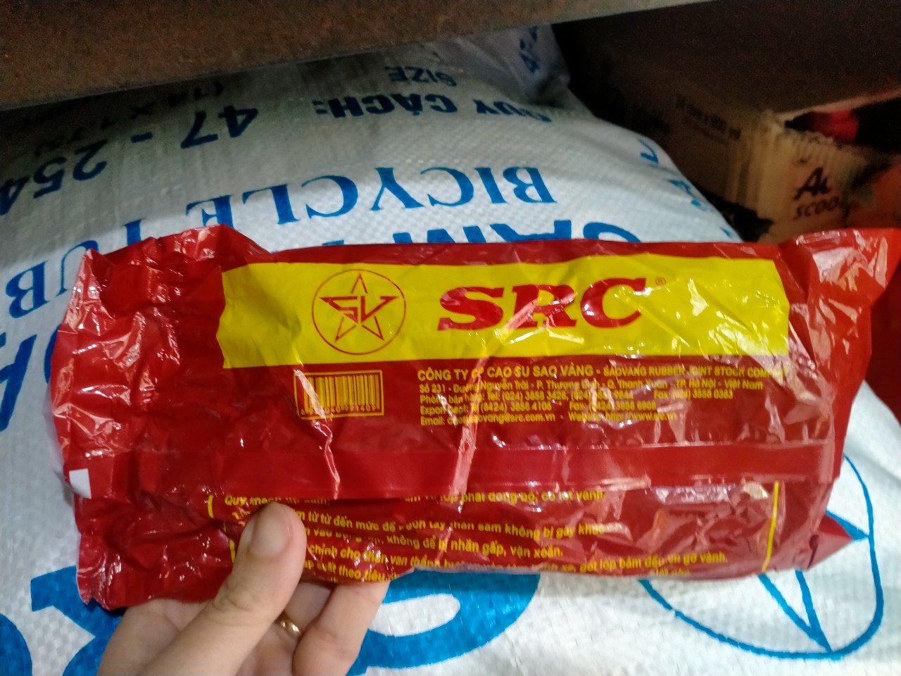 RUỘT (SĂM) XE ĐẠP 680 VAN AV SAO VÀNG
