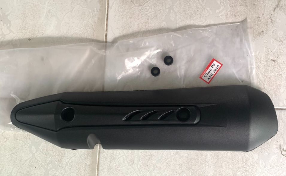 Ốp pô xe Air Blade đời 2010 giả zin