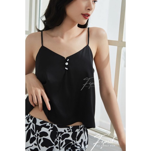 Đồ ngủ mặc nhà set quần ngắn in hoa áo trơn phối nút FEPRIL Blooming Button Short Set