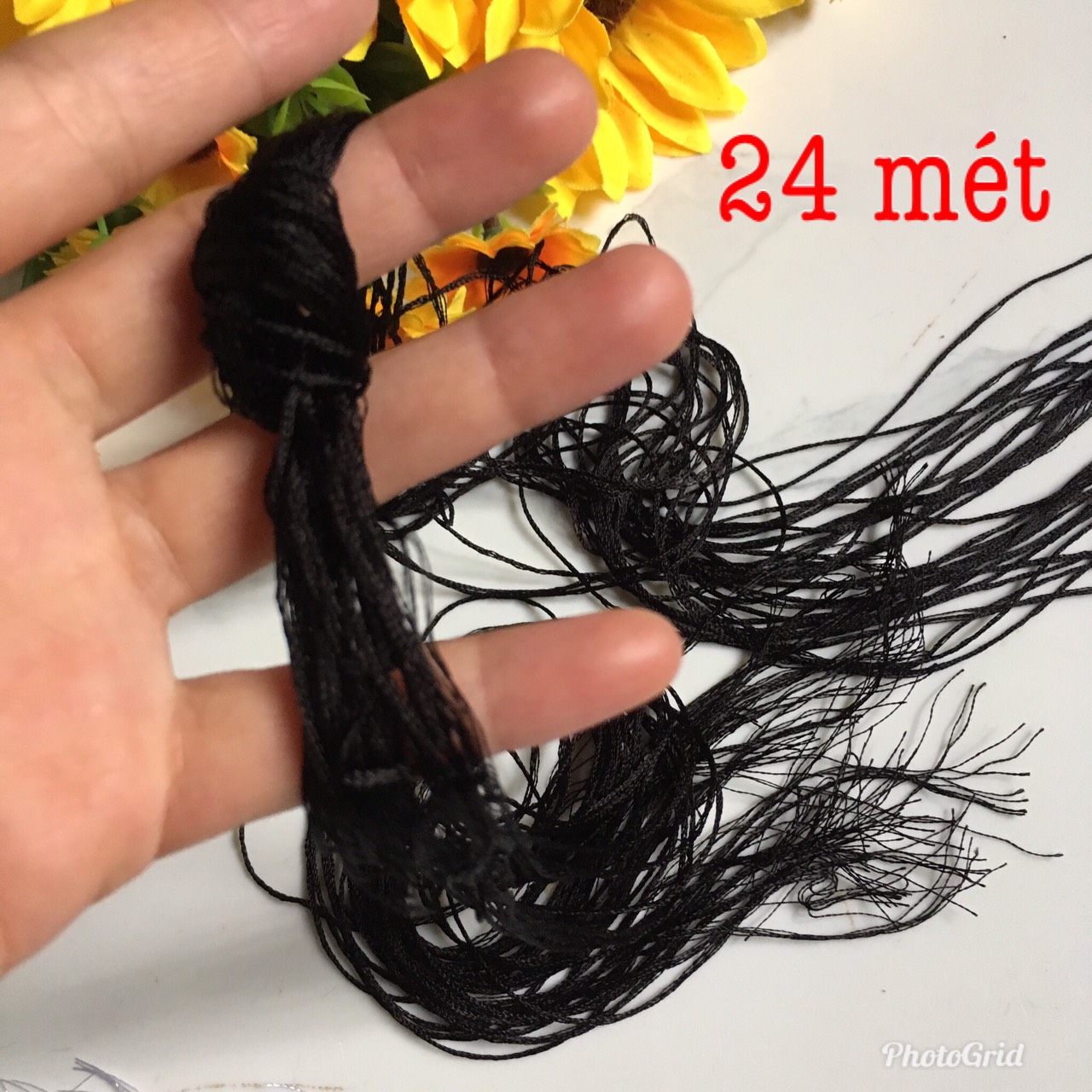 🌺 R Chỉ thêu TƠ BÓNG tone TRẮNG/ ĐEN 🌿🌺