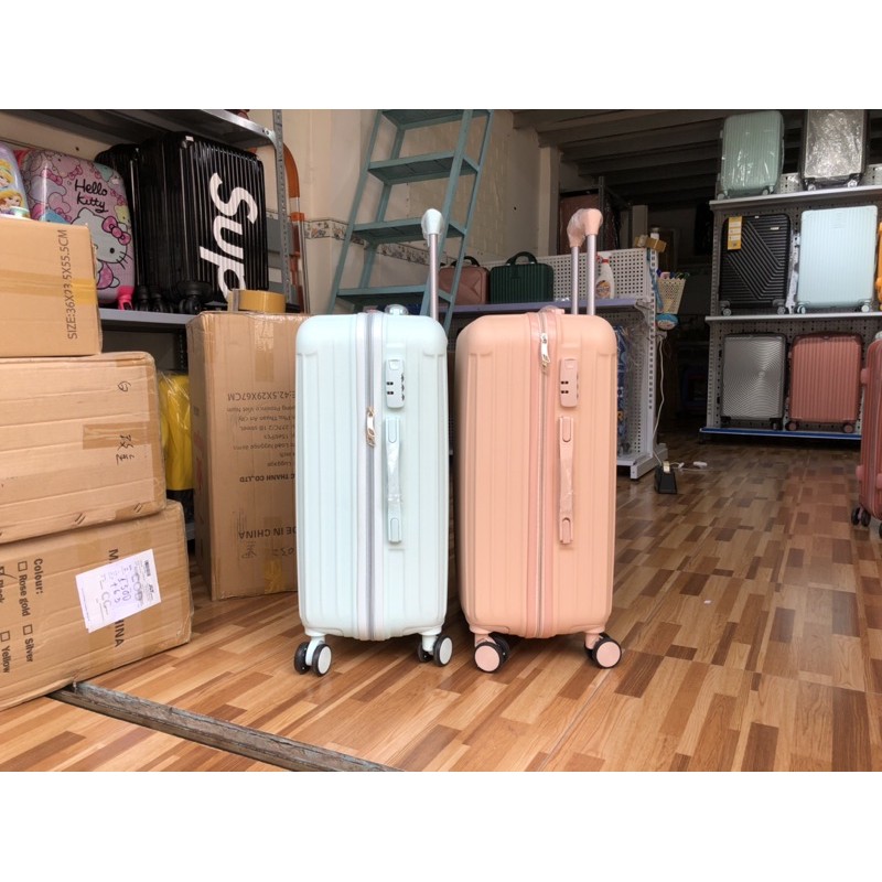 Vali đồng màu size 24