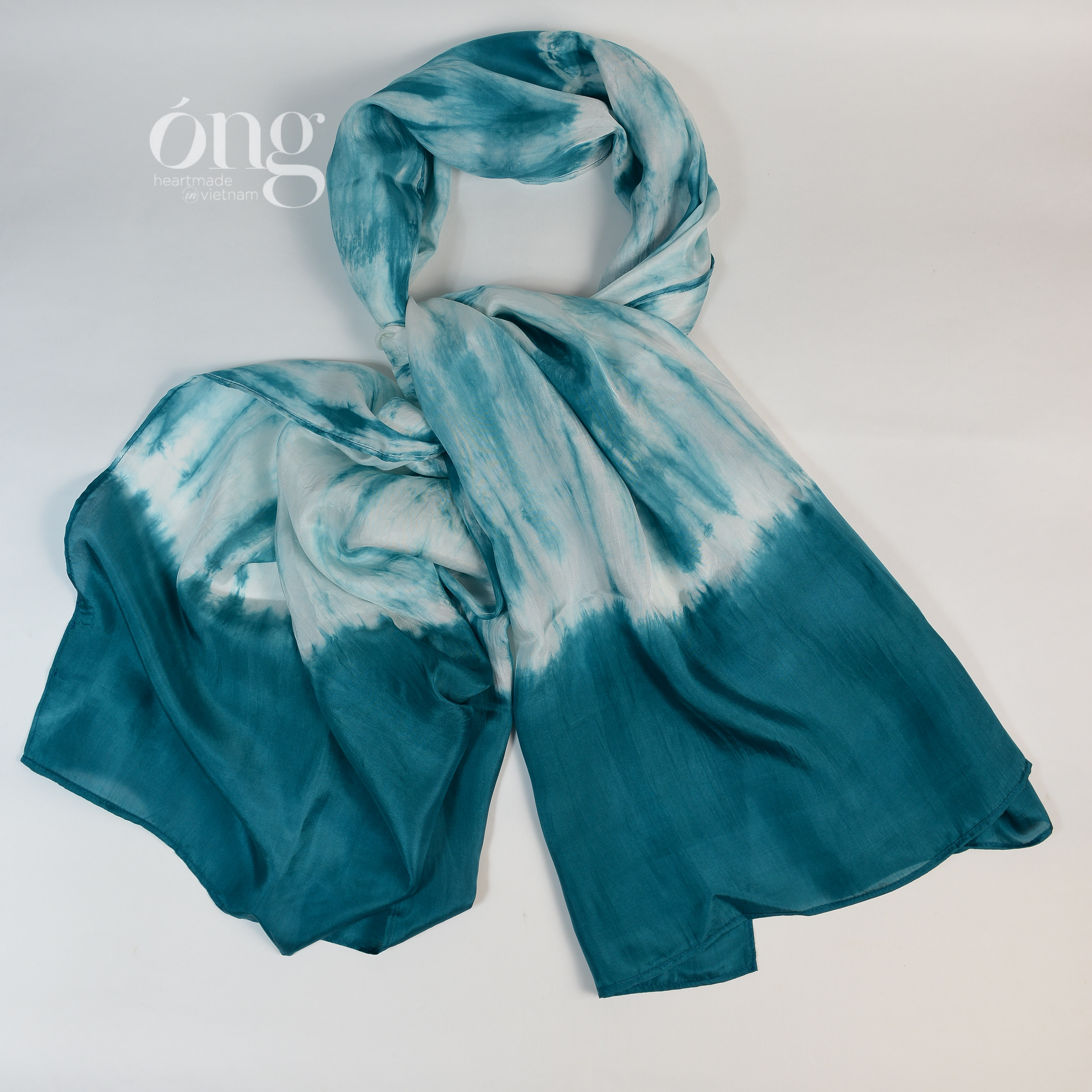 Khăn choàng lụa tơ tằm nhuộm Shibori Óng Silk