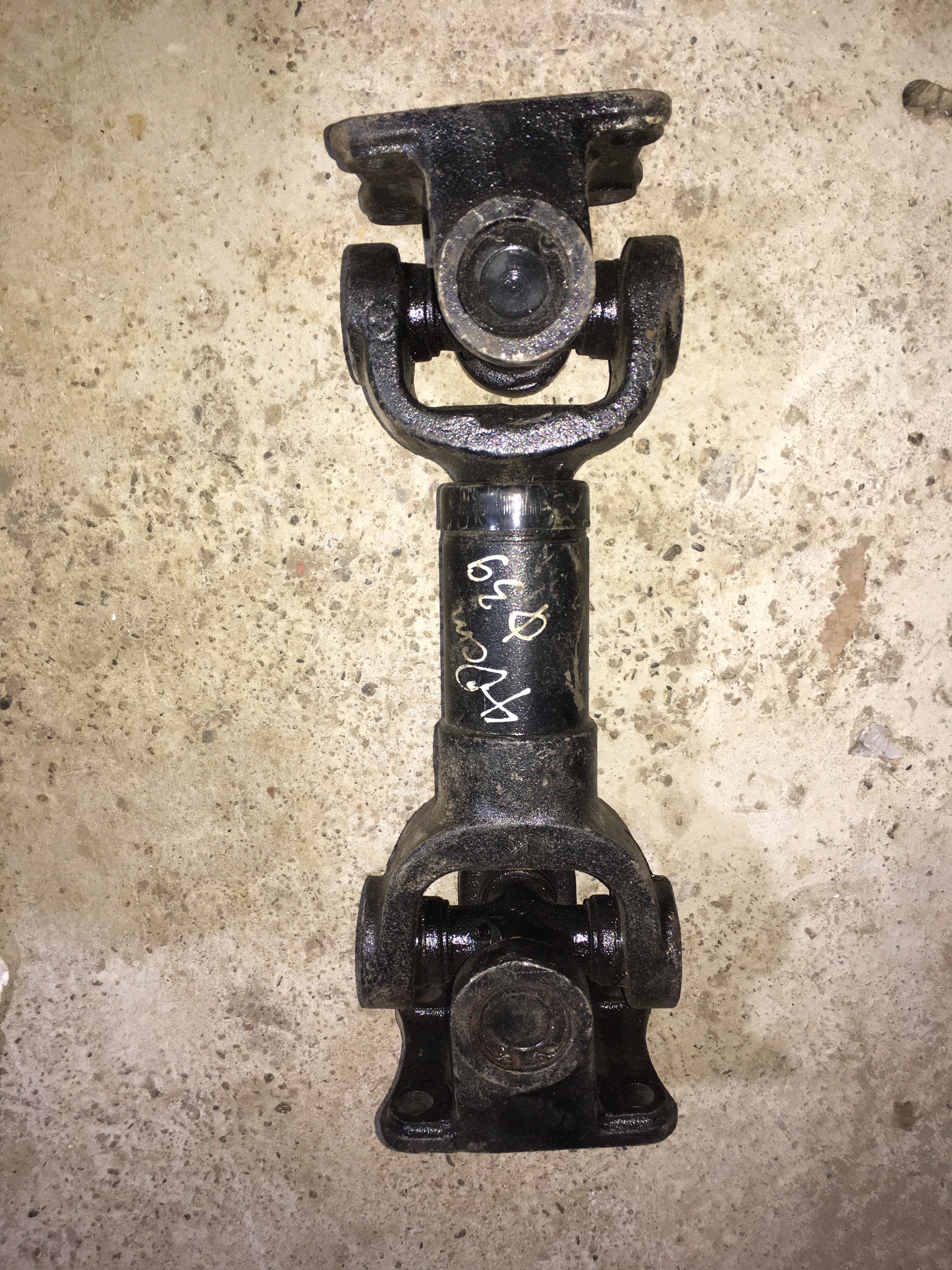 Phụ kiện ô tô: Trục cát đăng cả bộ dài 40cm phi 39