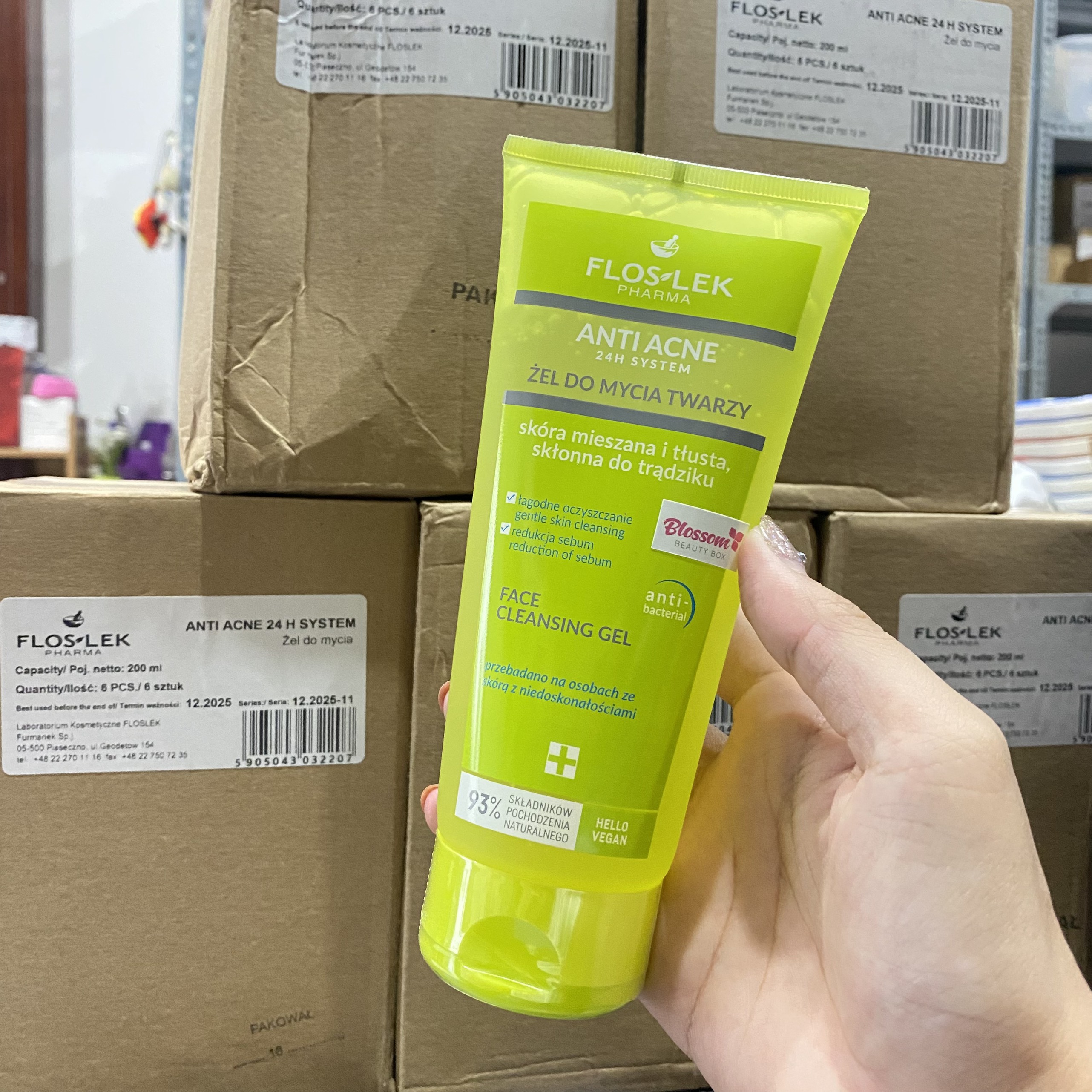 Gel rửa mặt FLOSLEK cho da dầu mụn 200ml (mẫu mới)