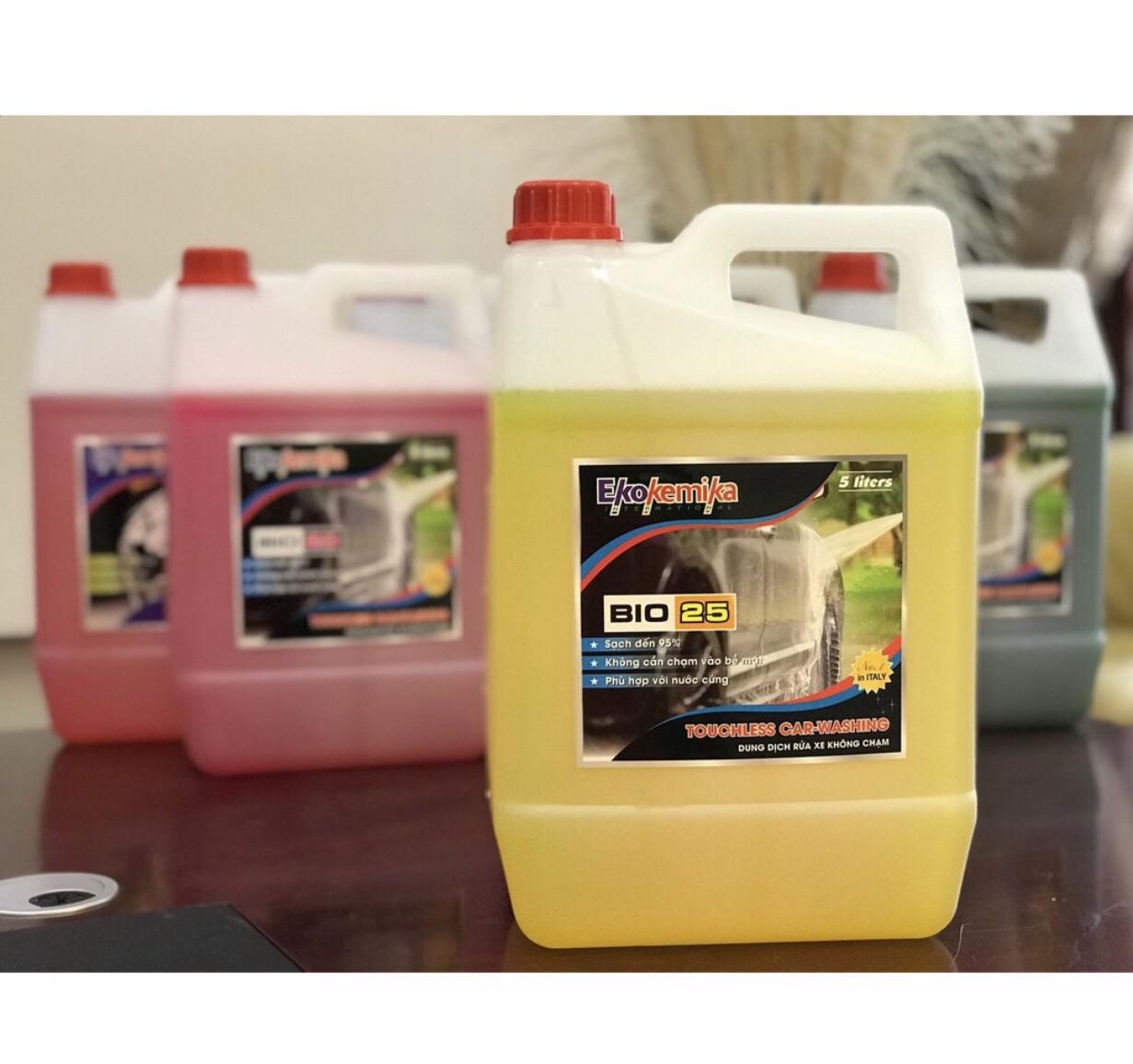 Dung dịch rửa xe không chạm bio25 can 5l