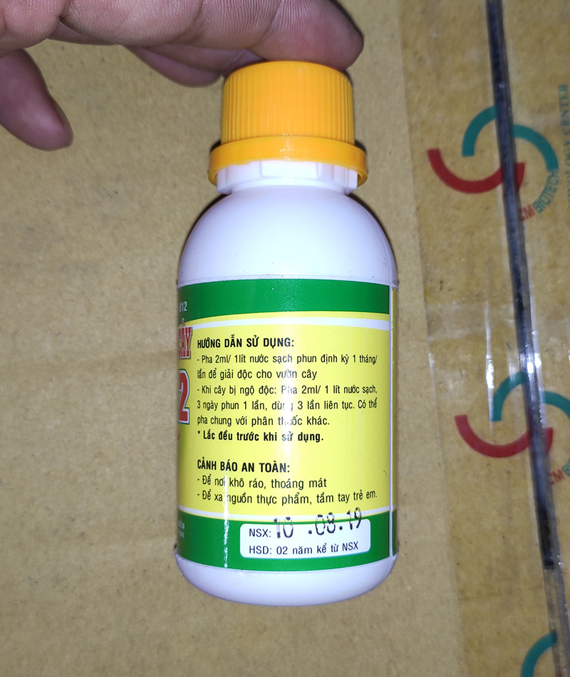 Vitamin B12 - Công thức siêu ra rễ, giải độc cây trồng, giải độc phân thuốc cho cây 100ml