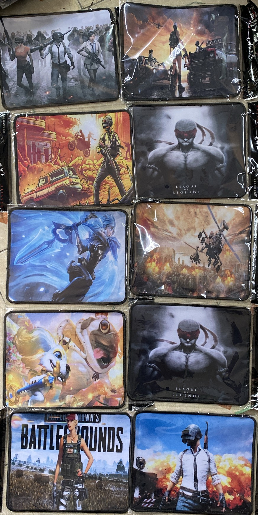 Game Mouse Pad 20 X 25 X 2 Cups (Random Model)