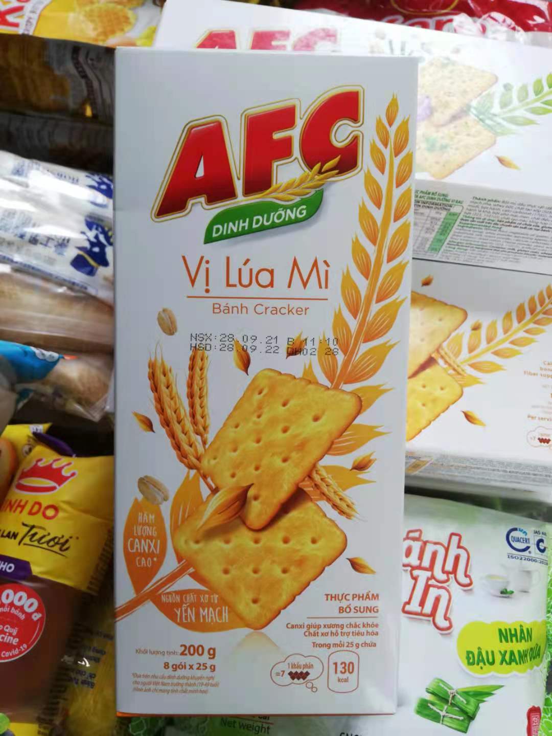 hộp Bánh cracker AFC kinh đô - bánh quy giòn AFC vị rau, vị lúa mì - hộp 8 gói 25g