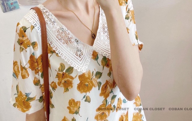 Đầm xoè hoa hồng cổ sen bèo trắng