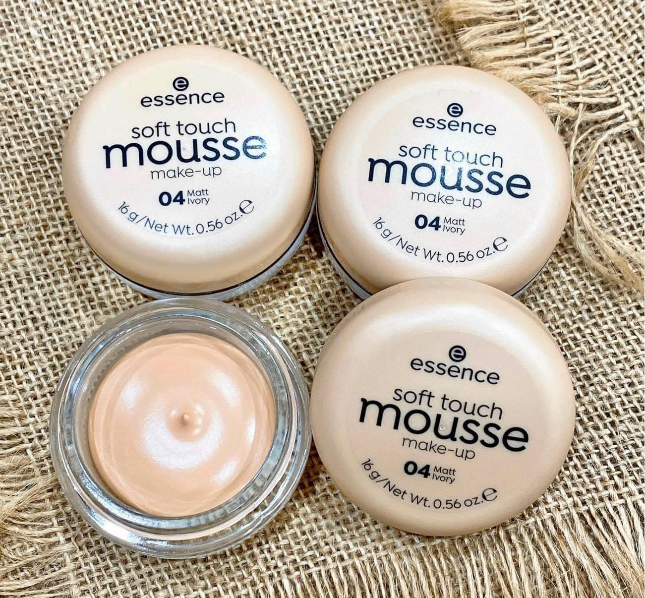 Phấn tươi Đức Essence Soft touch Mousse Make Up - Nội địa Đức