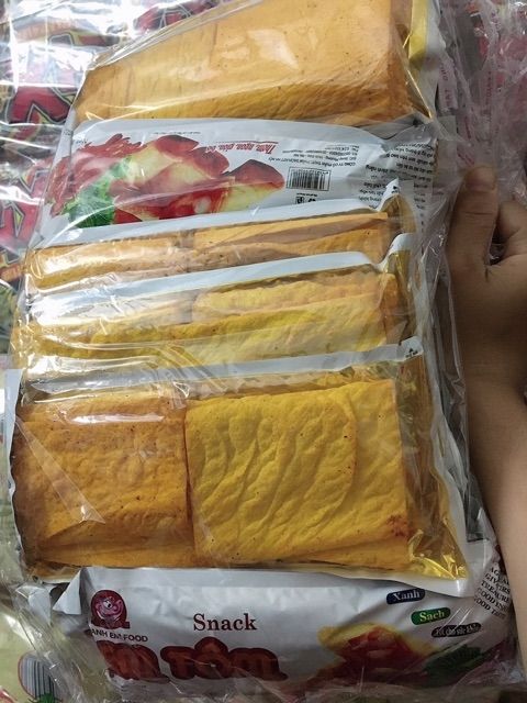 10 gói snack nem tôm