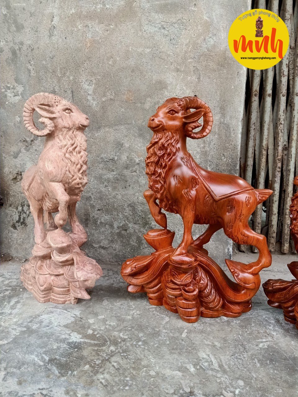 Tượng Gỗ Điêu Khắc Con Dê Tài Lộc