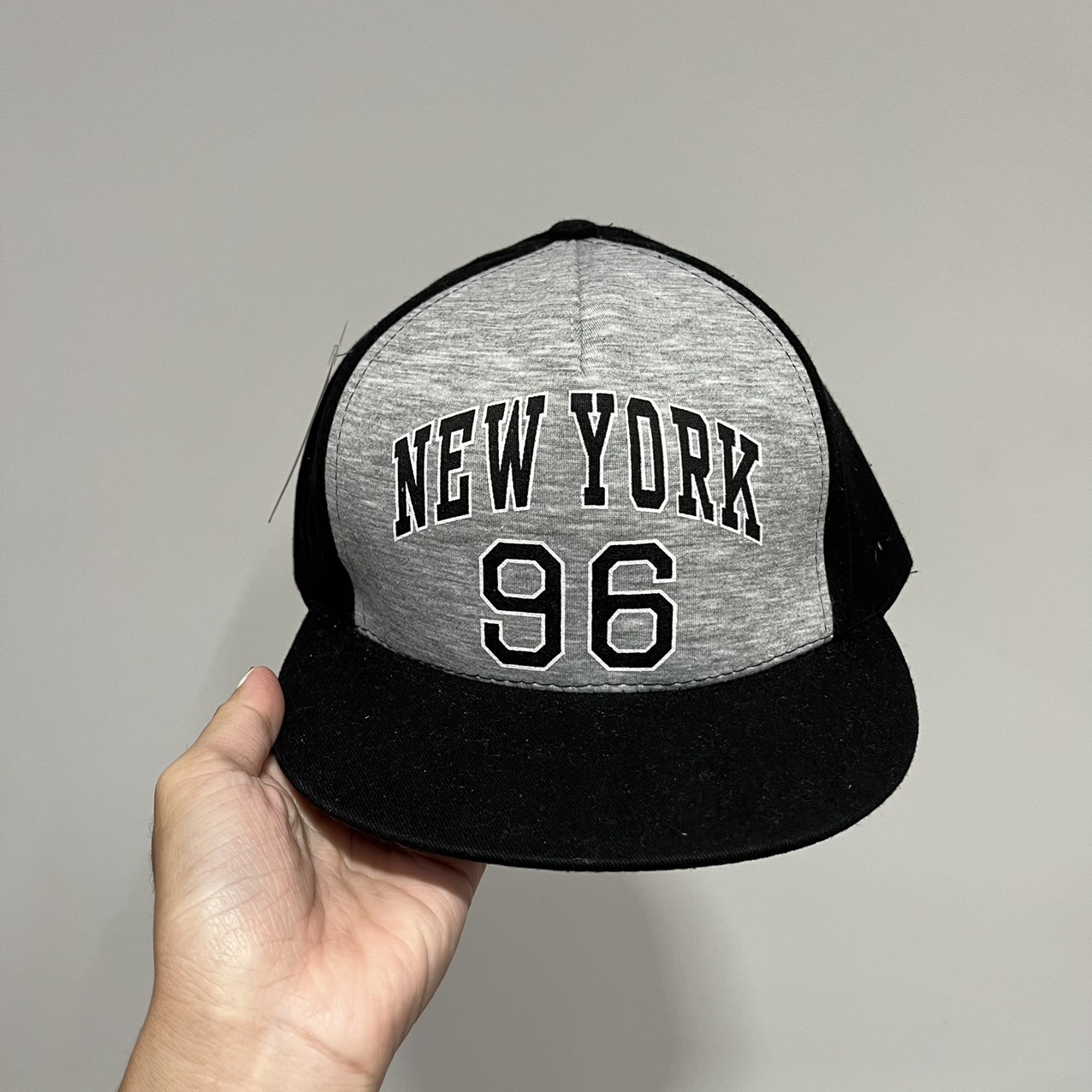 [BÉ2-5TUỔI]MŨ HIPHOP,SNAPBACK THÊU LOGO NY&B CHO  BÉ TRAI,GÁI