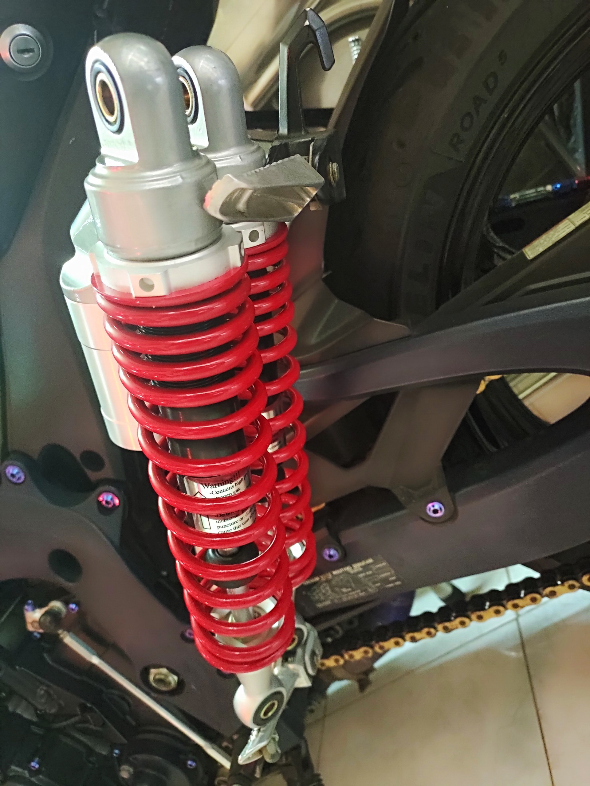 PHUỘC SAU BÌNH DẦU ĐỘ CHO TRACKER, CAFE RACER 400mm