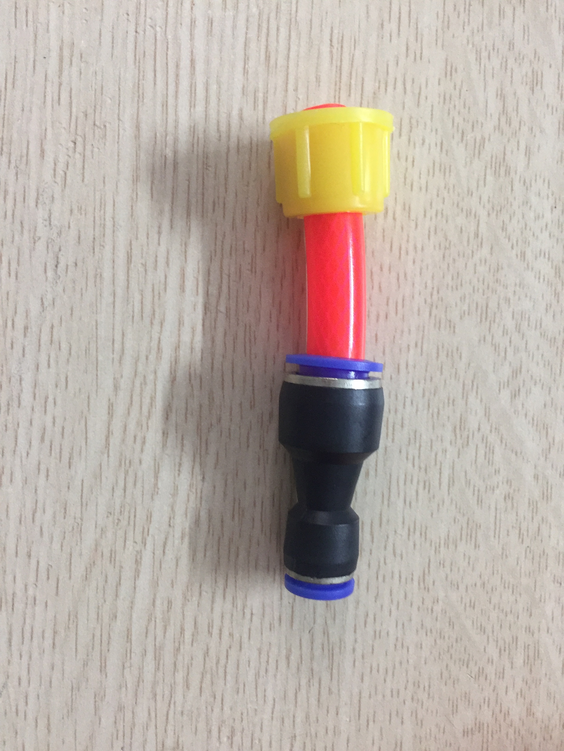 Đầu nối từ bơm đôi 12v ra ống hơi 8mm