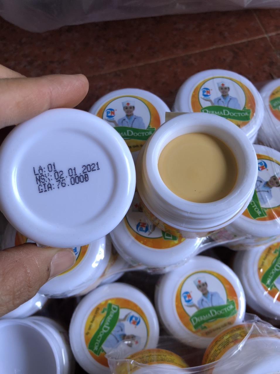 KEM DƯỠNG TRẮNG DA CHỐNG NẮNG DERMADOCTOR