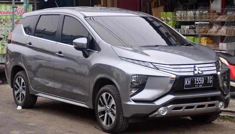lót cốp theo xe xpander
