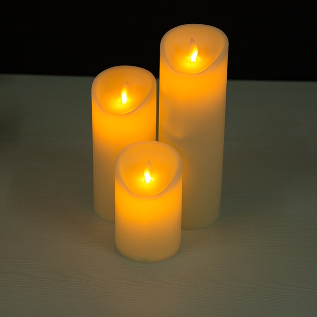 Nến điện tử cỡ đại cao 15cm,18cm,12cm (gồm 3 cây)