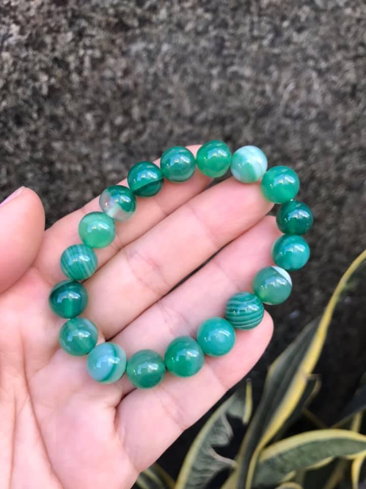 VÒNG TAY MÃ NÃO XANH LÁ VÂN TRẮNG 10LY