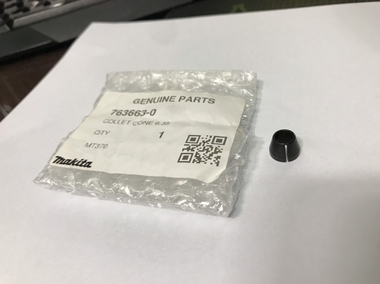 Sơ mi máy phay makita 6.35mm có rọ bộ 2 cái