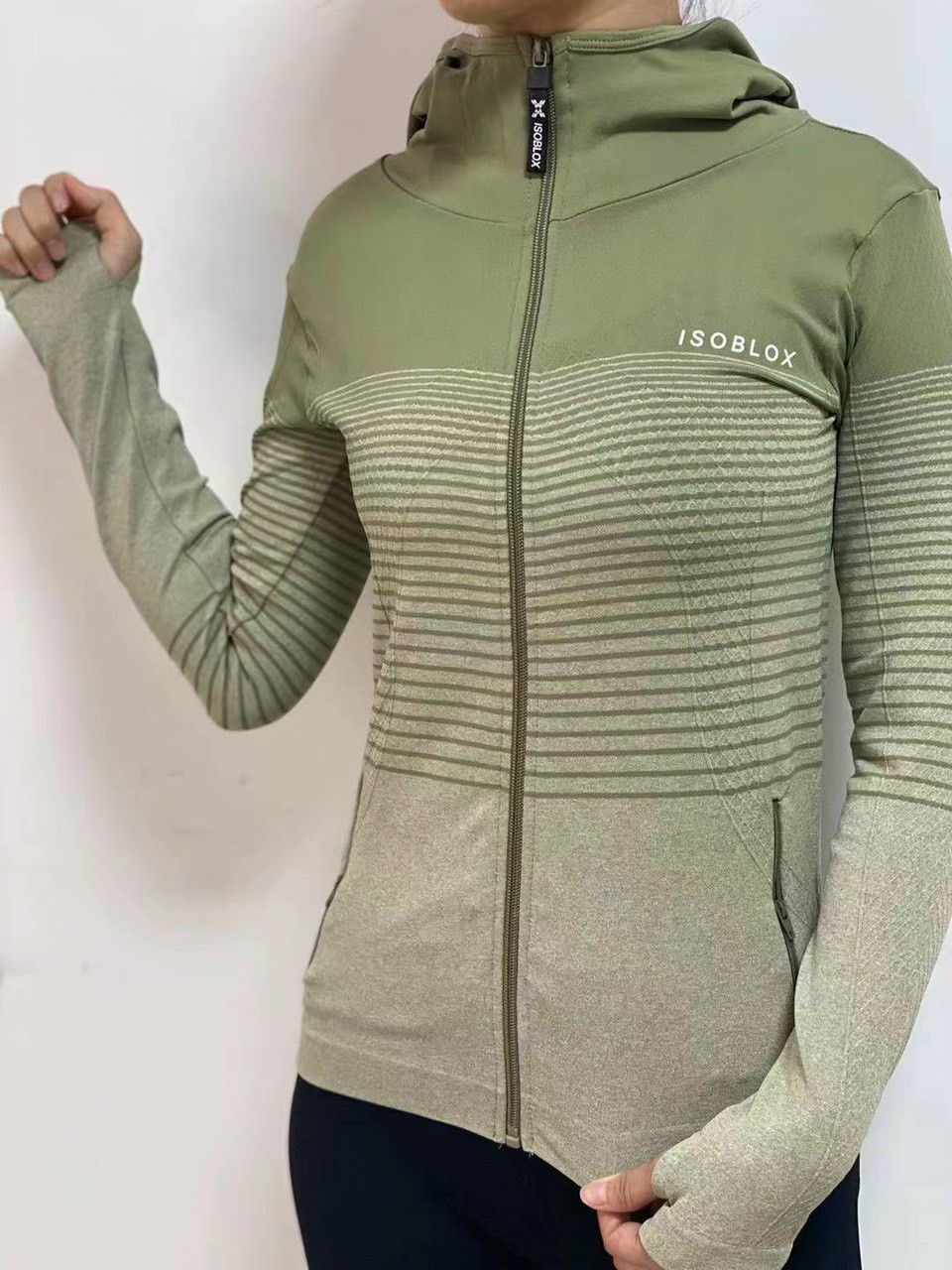 Mẫu siêu hot.aó khoác gym kẻ ngang phối màu siêu xinh.chất thun cotton co giản cao cấp.hàng quảng châu xịn xò