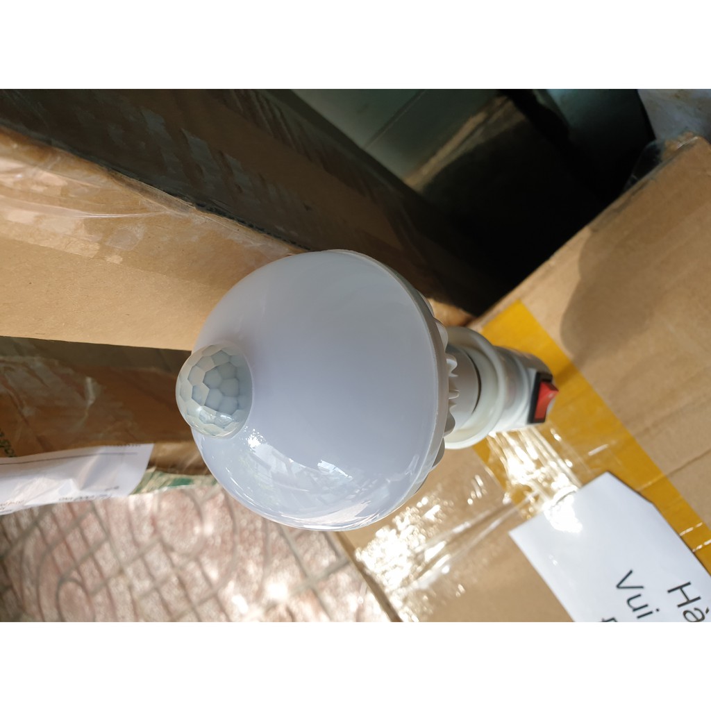 Bóng led cảm ứng chuyển động
