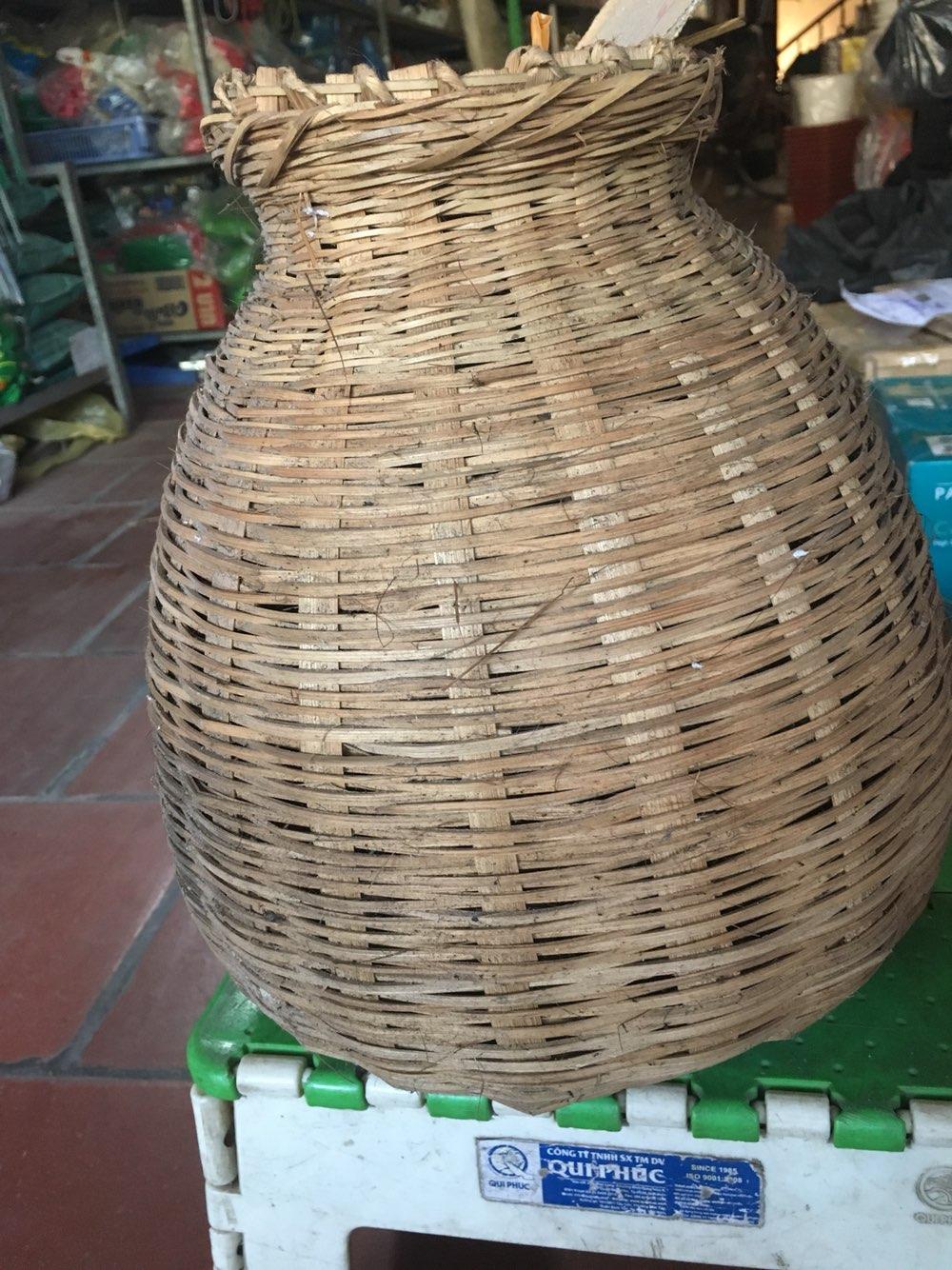 Giỏ đựng tôm cua cá chất liệu tre