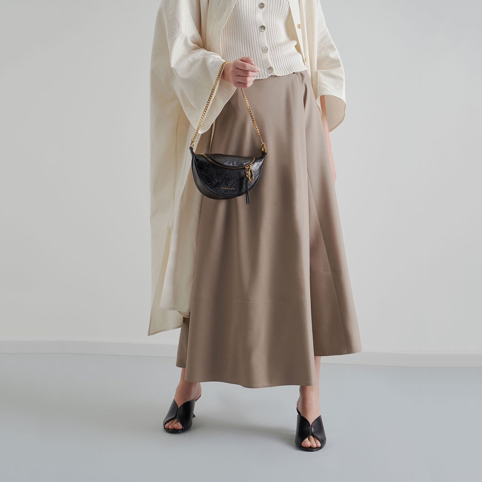 Túi Charles & keith bán nguyệt cực hót