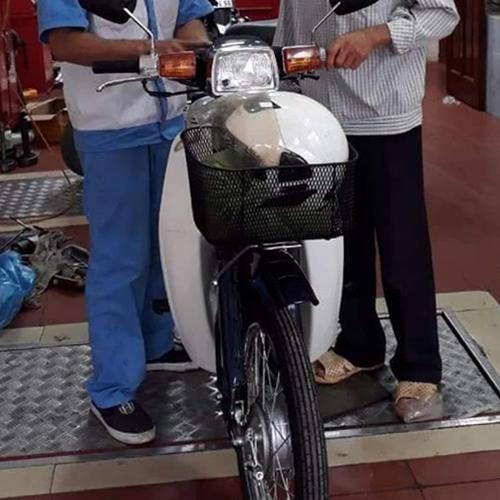 RỔ TRƯỚC XE MÁY CUB 50