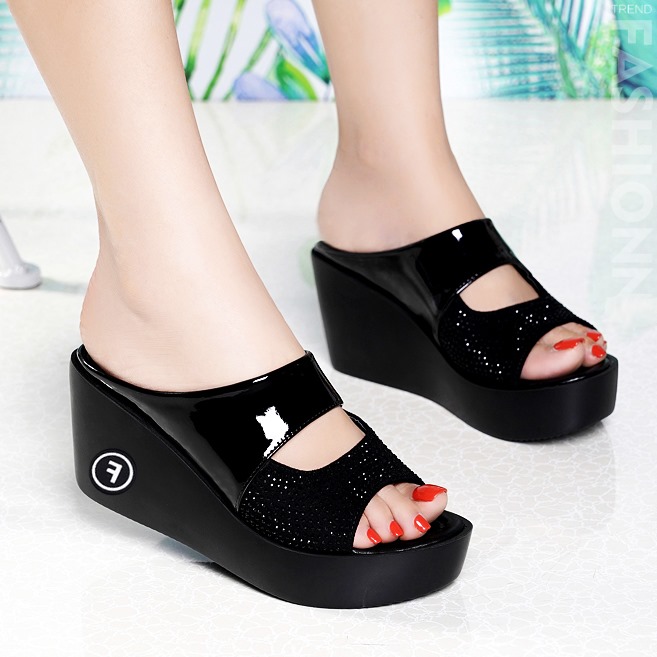 Dép đế xuồng nữ phối màu đính đá cao cấp Đủ size 35 đến 39 - SD468